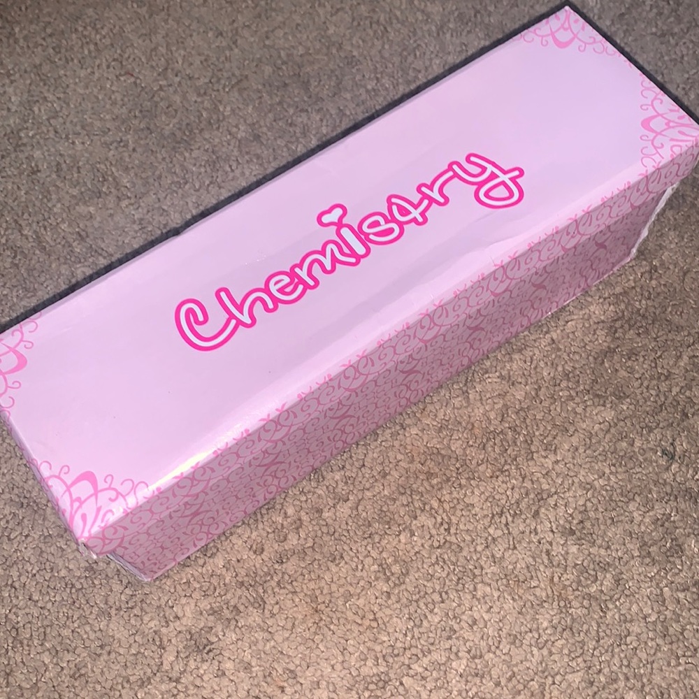 Chemistry white jelly sandals, Pick-up only in the Detroit area I accept cashapp